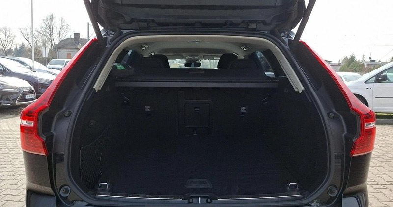 Volvo XC 60 cena 167500 przebieg: 27411, rok produkcji 2022 z Swarzędz małe 379